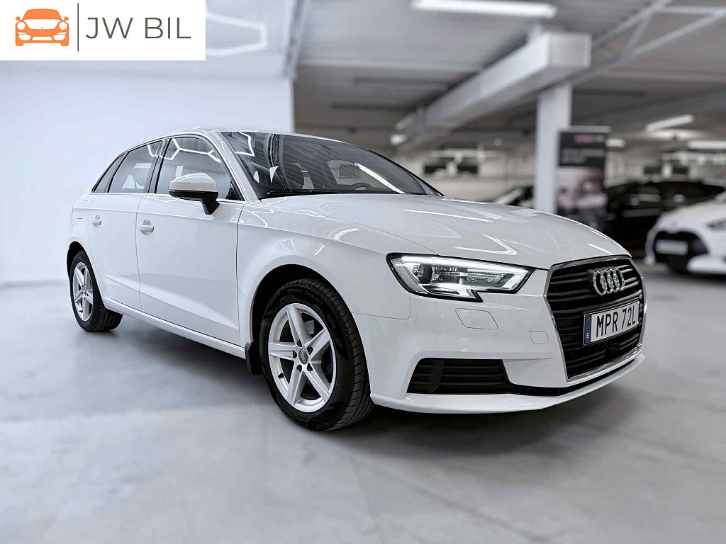 Audi A3 Sportback 35 TFSI S Tronic Comfort Adaptiv Sensorer