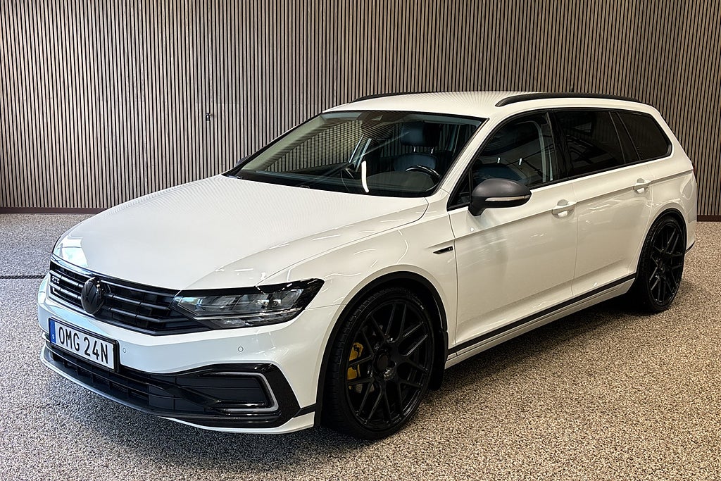 Volkswagen Passat Sportscombi GTE 1.4 TSI GTE R-design