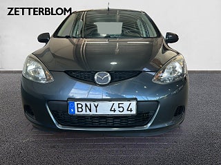 Halvkombi Mazda 2 5 av 14