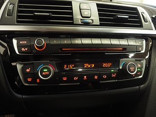 Kombi BMW 320 19 av 22
