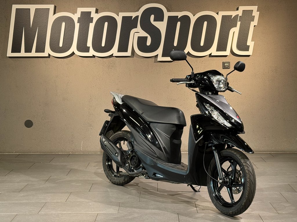 Suzuki ADDRESS UK110 *72Mil*