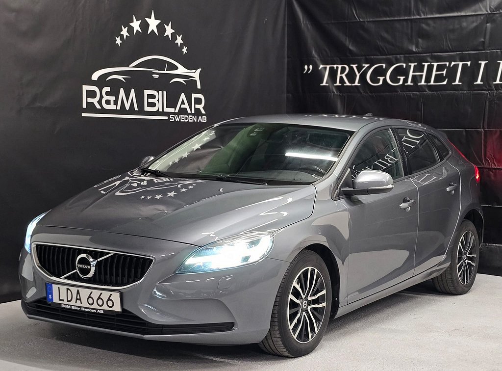 Volvo V40 D2, Drag, 120HK, Navi, Snål, B-sensor, Blå-tand!!!