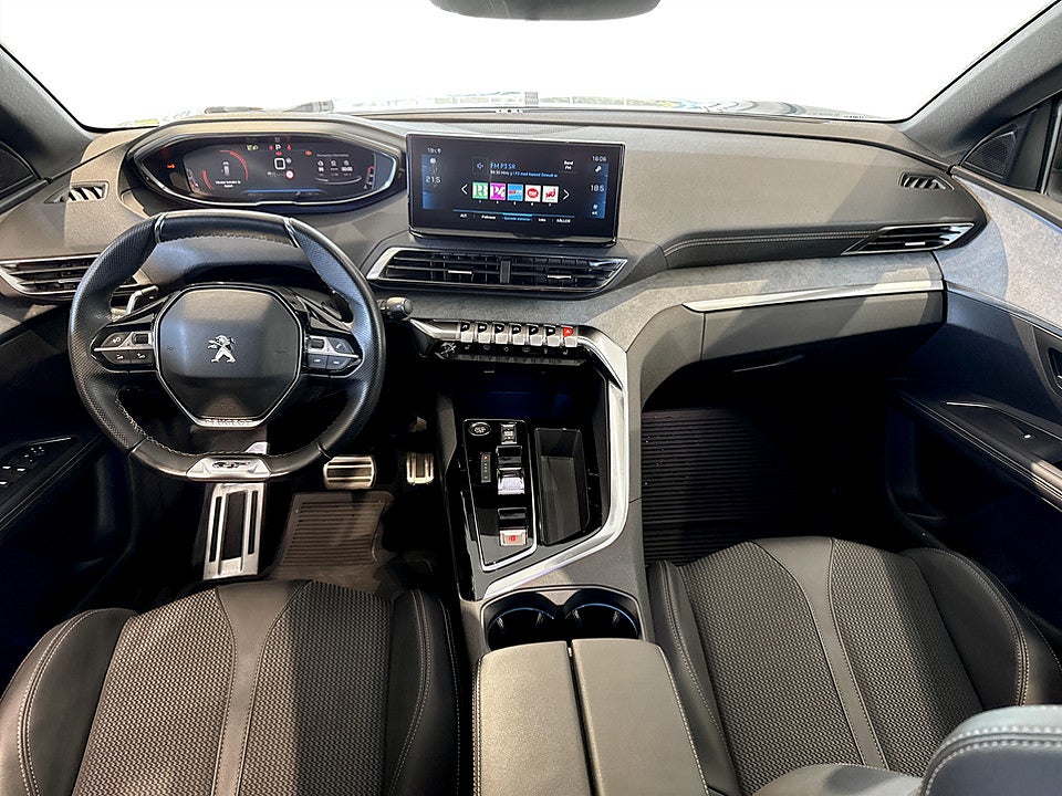 Bild på Peugeot 5008 GT 1.2 PT 130hk Aut 7-SITS B-KAMERA CARPLAY