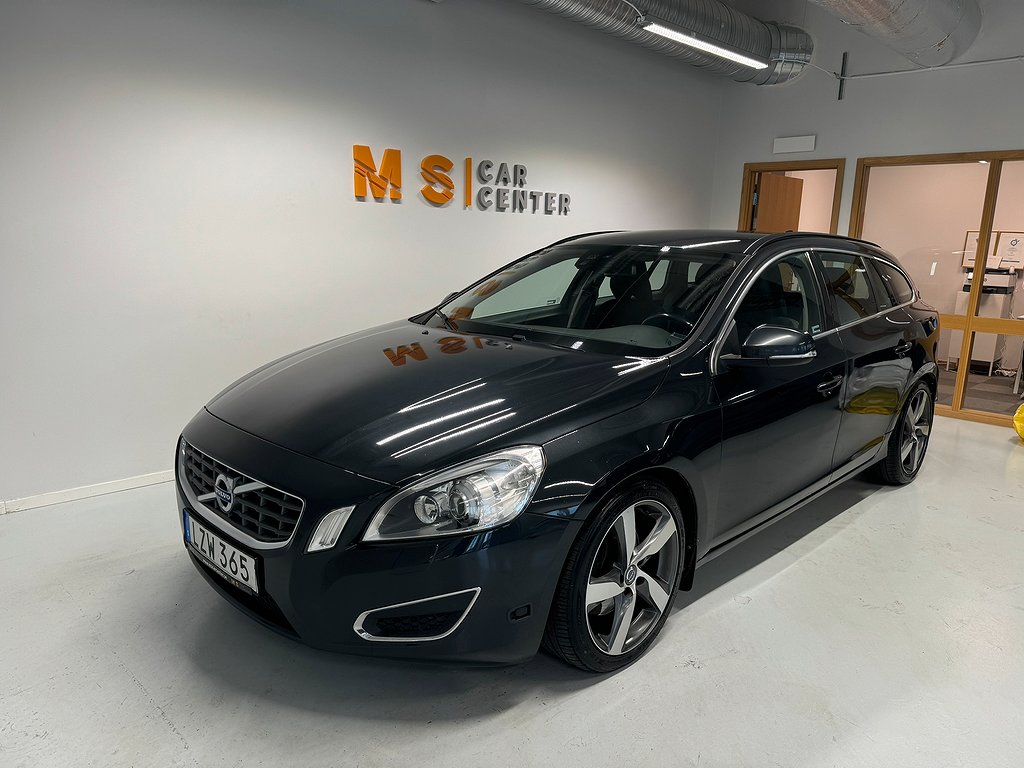 Volvo V60 D5 Geartronic Momentum Drag M-värme