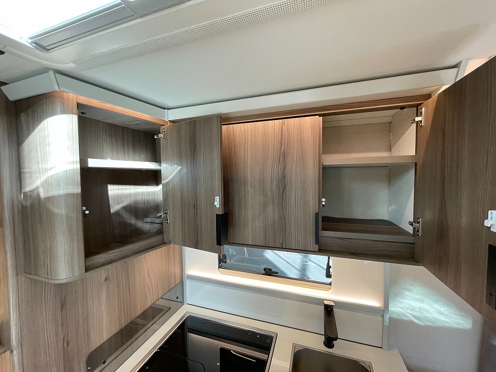 Kabe Ametist 560 XL KS /ALDE/Ugn/Micro/4 bäddar/2995kr/mån - Kabe