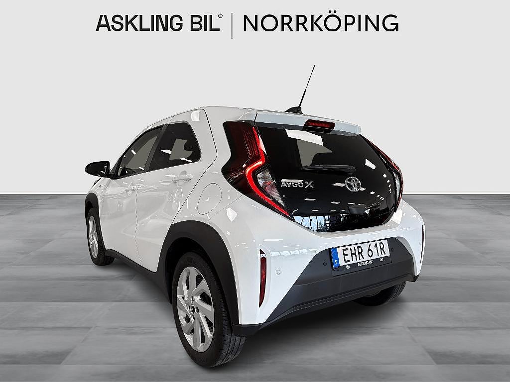 Toyota Aygo X 2023 - miniatyr 2