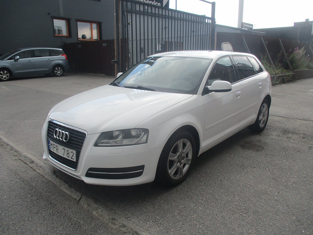 Audi A3 Sportback 1.6 TDI Attraction, Comfort Euro 5