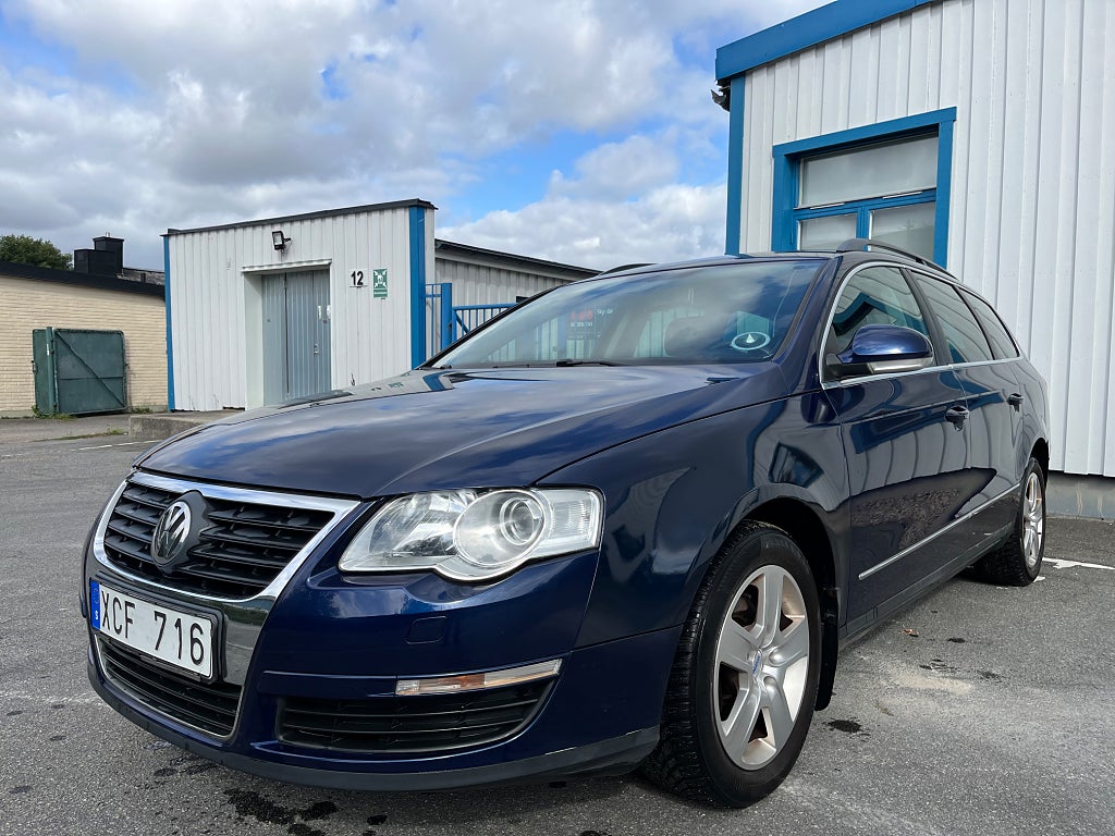 Volkswagen Passat Variant 2.0 FSI Comfort  Ny kamrem Nybesiktad 