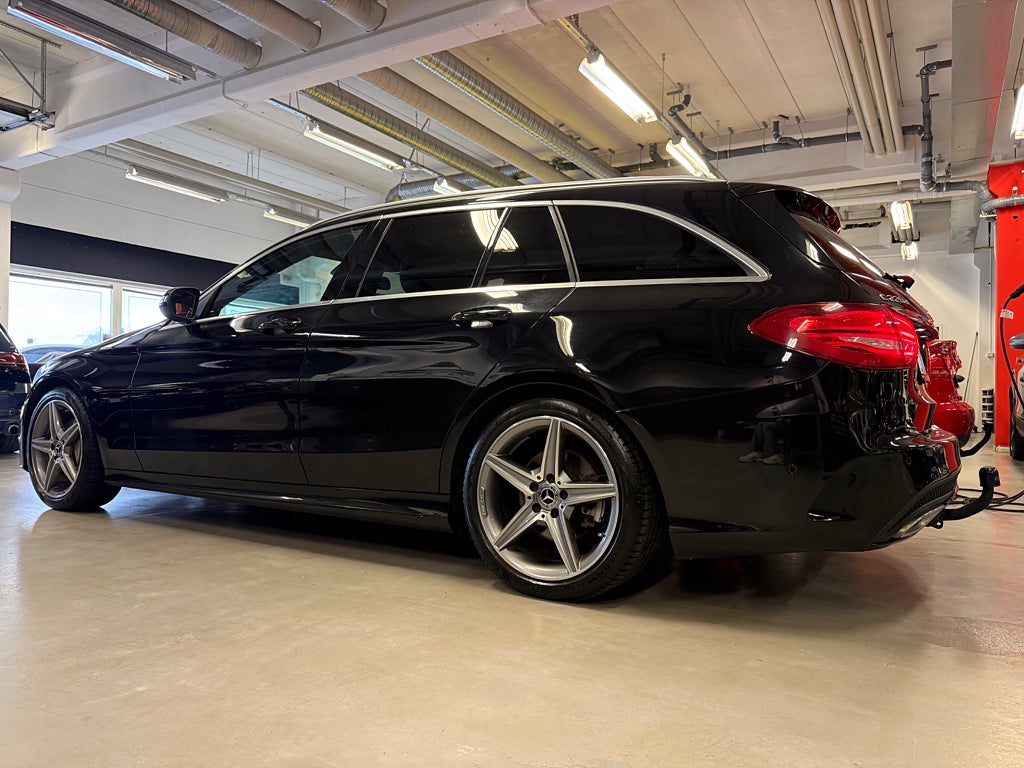 Mercedes-Benz C220 d 2018 - miniatyr 9