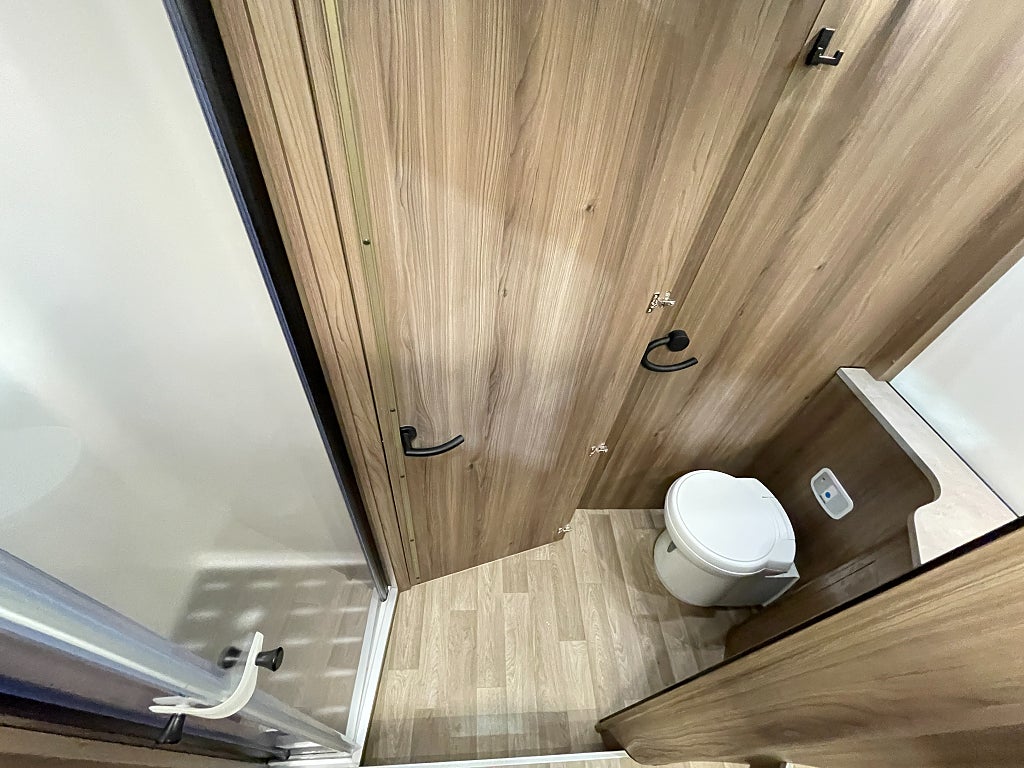 Kabe TMX Royal 810 LQB / ALDE / Taksäng / 5bält / Ugn / MB / Automat/ - Kabe