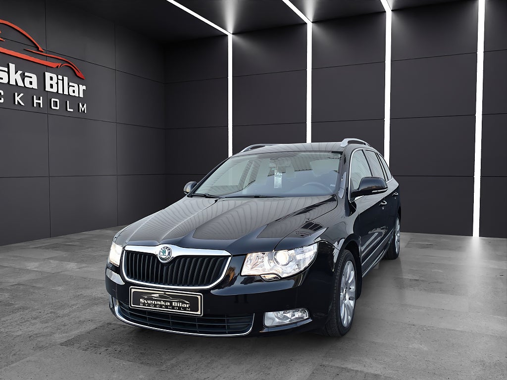 Skoda Superb Kombi 1.8 TSI Elegance /FARTHÅLLARE/AUTOMAT/SENSORER