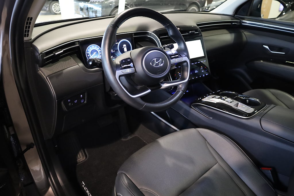 Hyundai Tucson Hybrid AWD Advanced Pano 360° Navi Krell Läder Keyless 2023