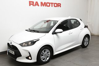 Halvkombi Toyota Yaris 1 av 23