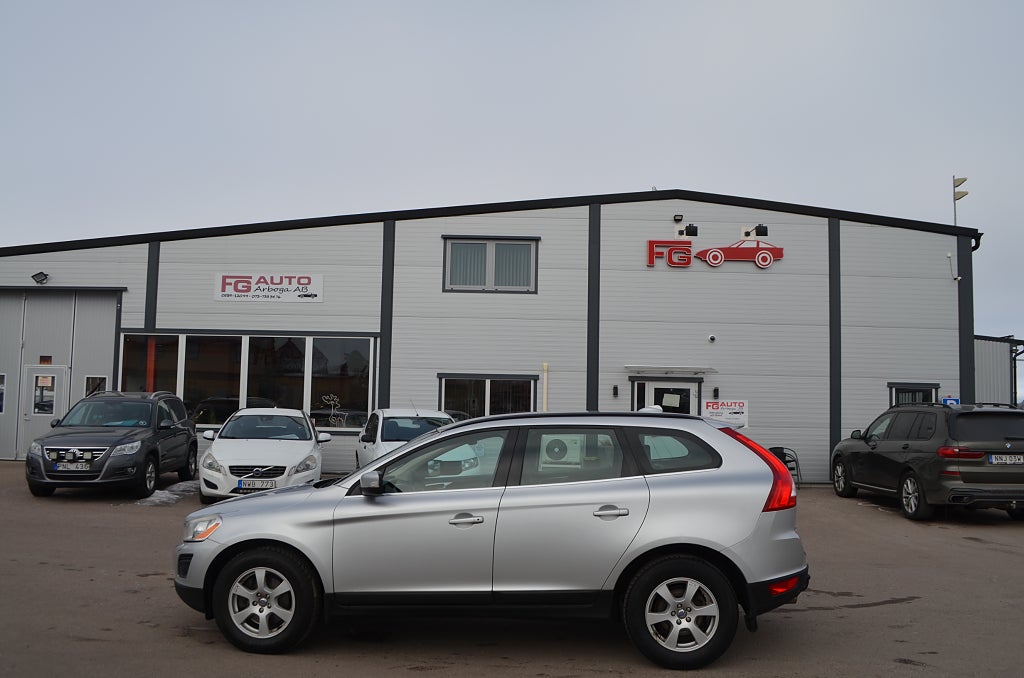 Volvo XC60 D3 Momentum 163 hk Drag Nybesiktigad Euro 5