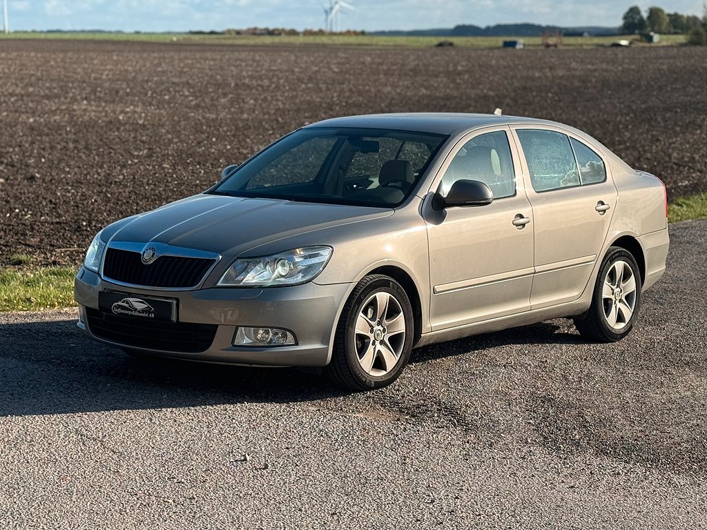 Skoda Octavia 1.8 TSI Elegance|AUTOMAT |NAVI | DRAG | NYBES 