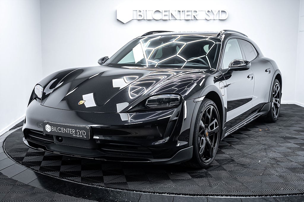 Porsche Taycan 4 Cross Turismo|BOSE|Sport Chrono|Kamera|381hk