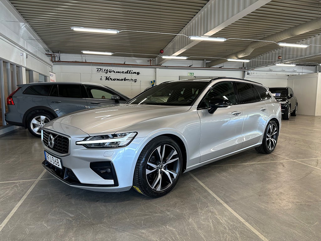 Volvo V60 D3 R-Design Värmare Pilot Adaptivfarth Läder Navi 