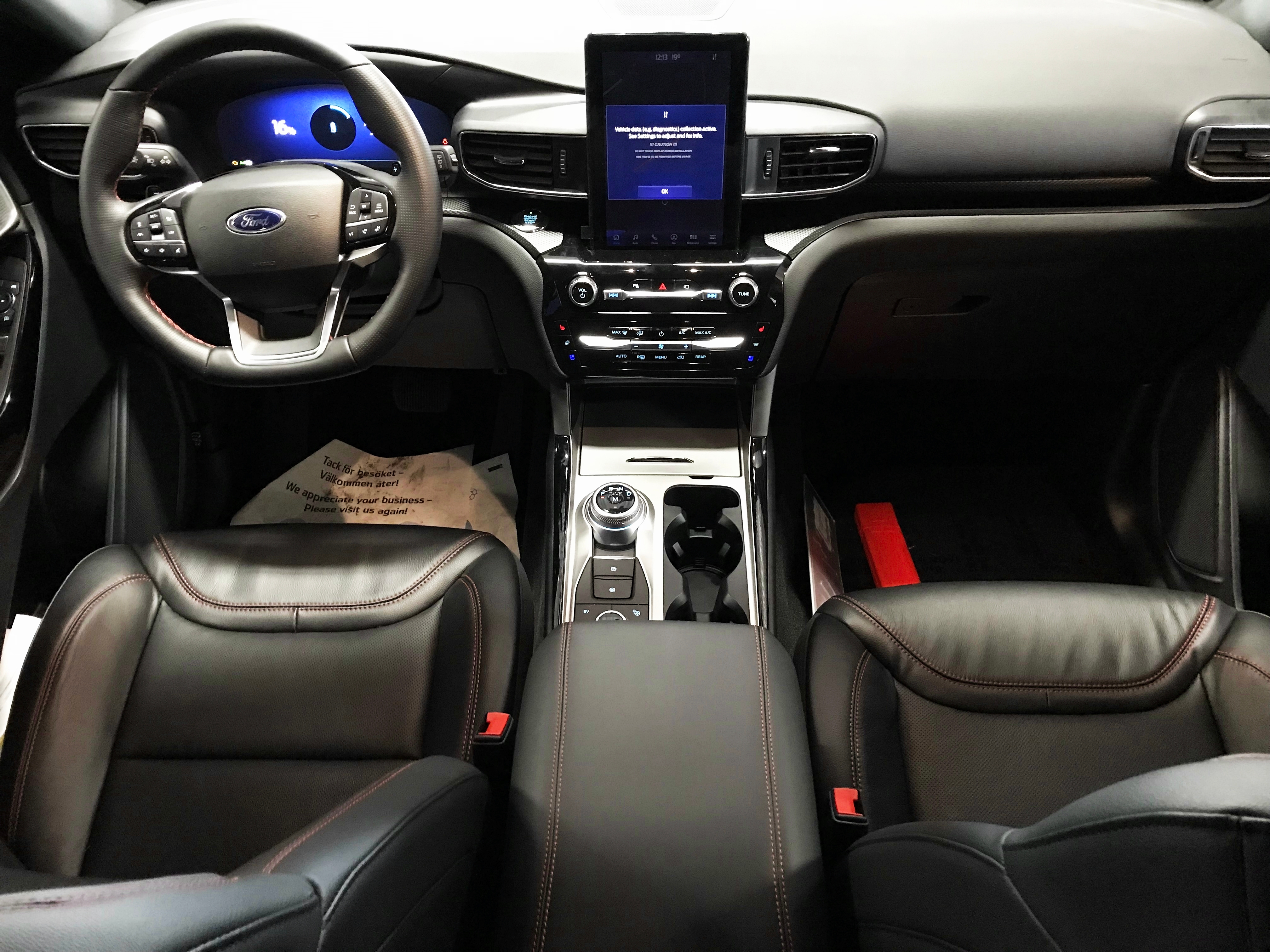Ford Explorer 2021, photo 7/46