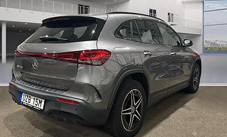 SUV Mercedes-Benz EQA 12 av 12