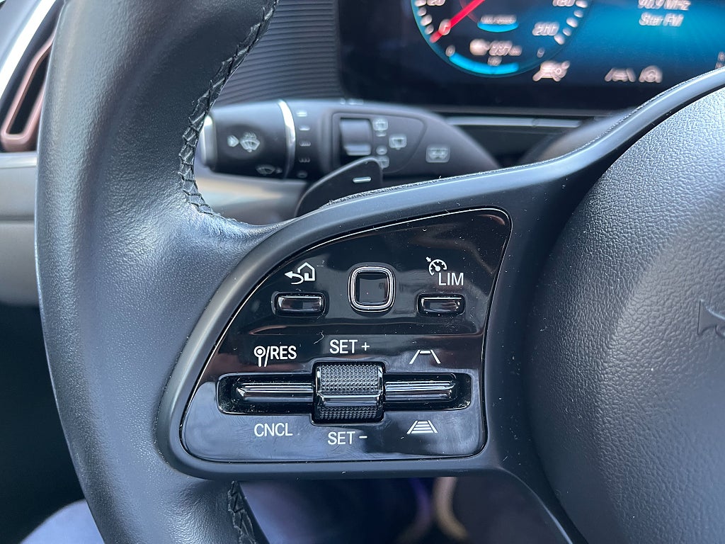 Mercedes-Benz EQC 400 4MATIC 408 hk