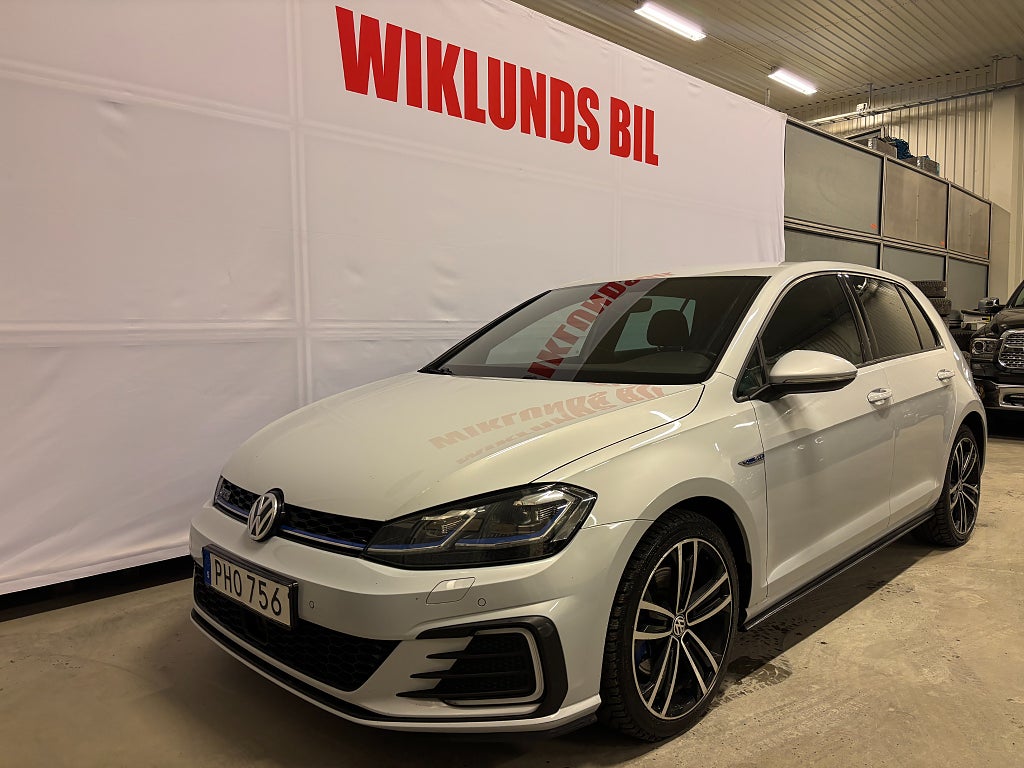 Volkswagen Golf GTE 1.4 TSI ACT GTE Cockpit P-Värmare Backkamera
