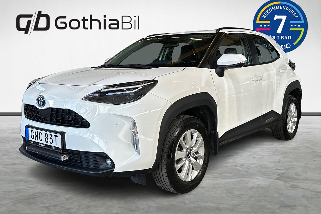 Toyota Yaris Cross Hybrid AWD-i e-CVT Active Kamera Farthållare Rattvärme
