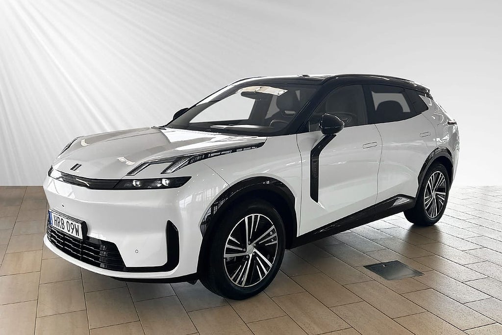 Lynk & Co 08 Core PHEV KAMPANJ PRIVATLEASING 24MÅN