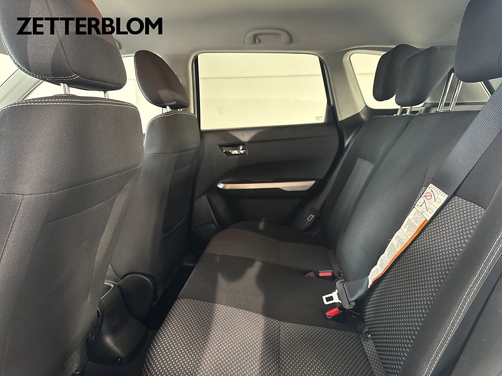 SUV Suzuki Vitara 9 av 15
