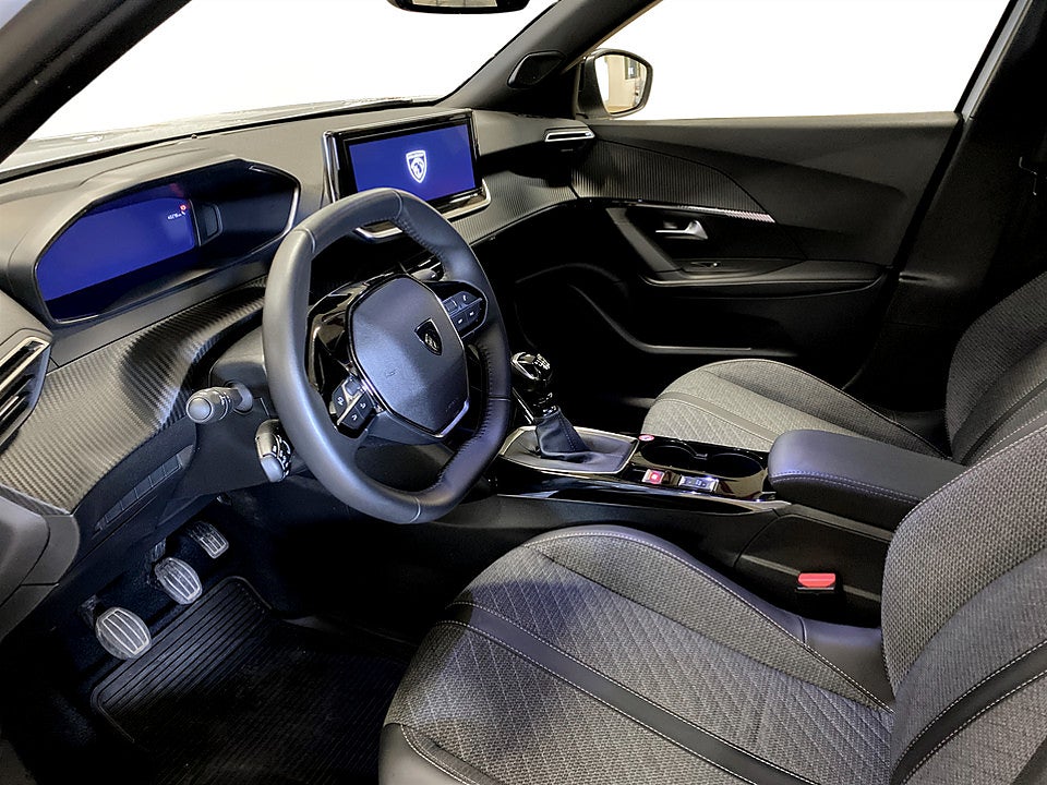 Bild på Peugeot 2008 Allure 1.2 PT 130hk CARPLAY FARTHÅLLARE