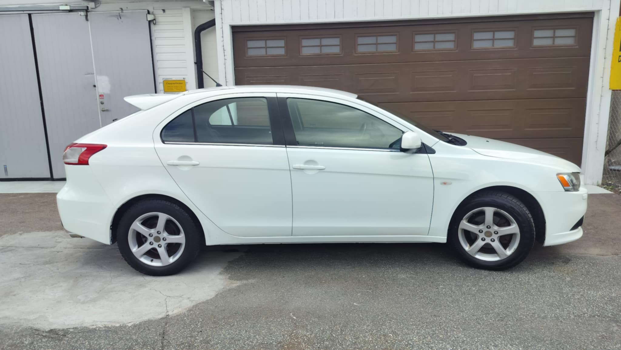 Mitsubishi Lancer