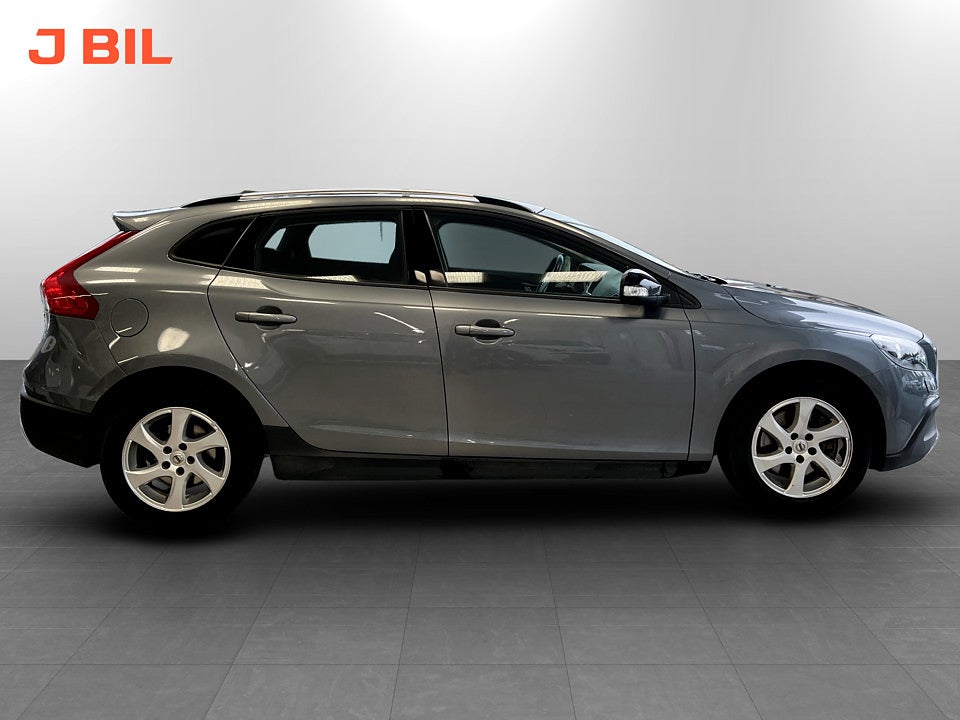 Bild på Volvo V40 Cross Country Business T3 152hk BACKSENSORER BLUETOOTH