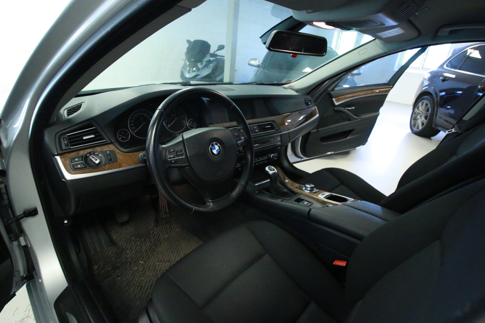 BMW 523 i Sedan 204hk Sedan 2010, bild 5/37