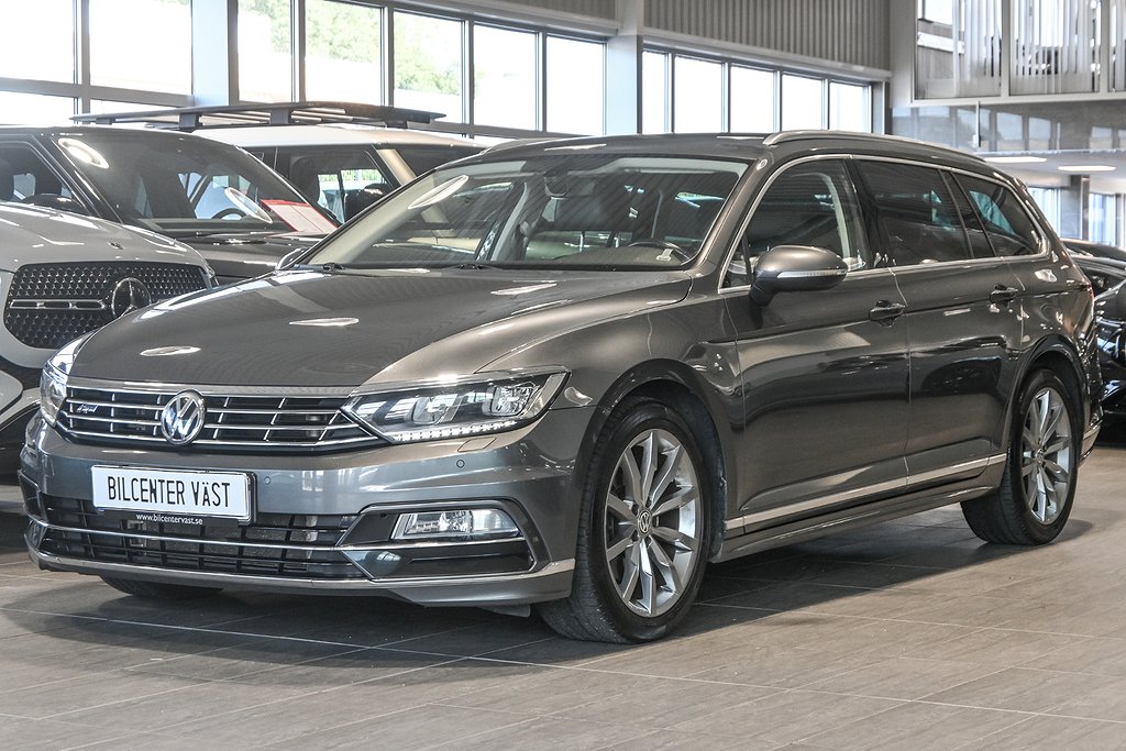 Volkswagen Passat Sportscombi 2.0 TSI 220hk R Line Värmare Drag 