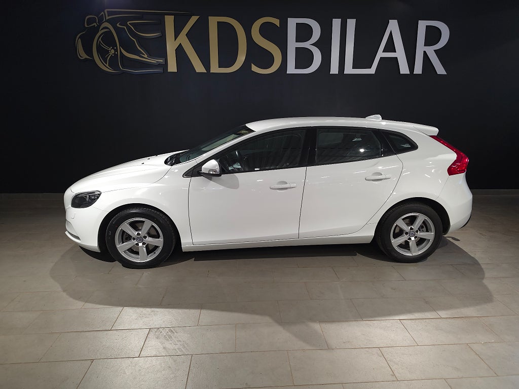 Volvo V40 T2 Nordic Euro 6 122hk 5dr | Drag | Värmare