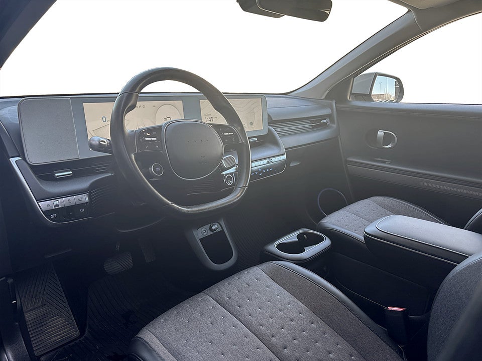 Bild på Hyundai IONIQ 5 Essential 77kWh 228hk Aut B-KAMERA CARPLAY