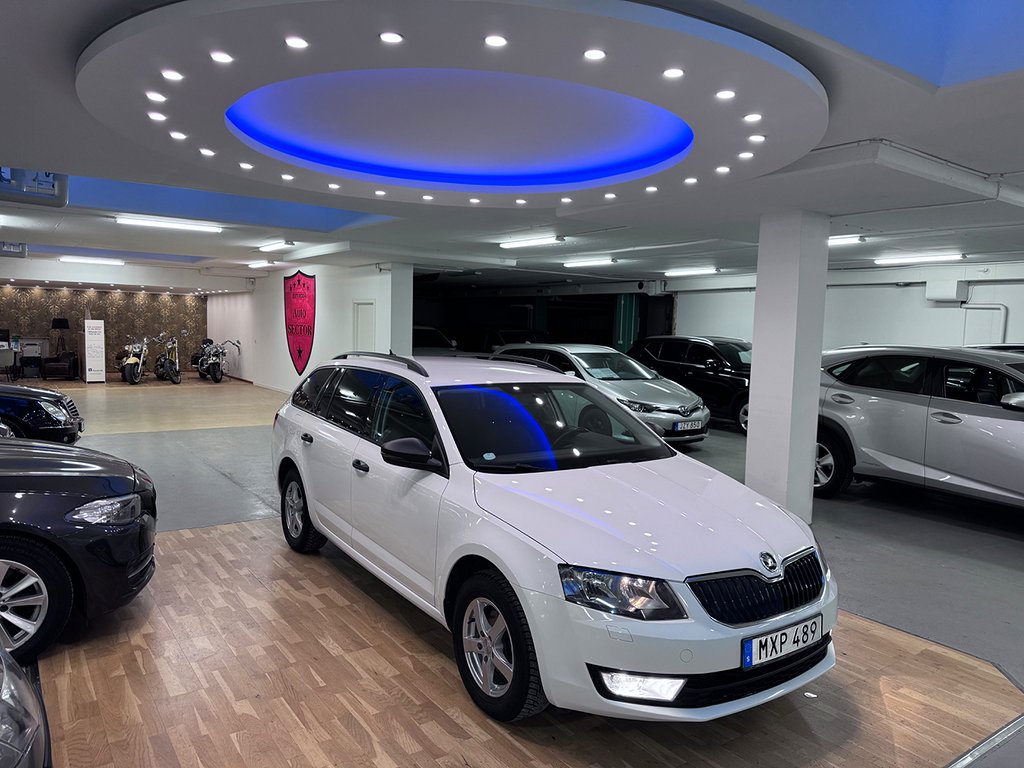 Skoda Octavia Kombi 1.6 TDI 4x4 Euro 6 krok, f-värmare