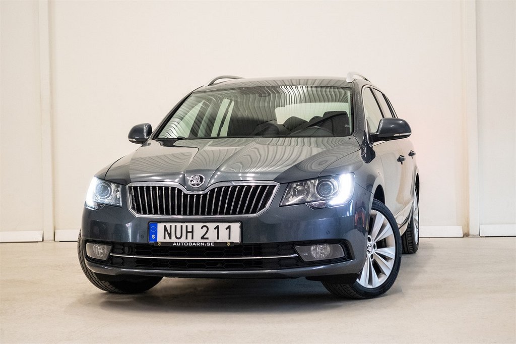 Skoda Superb Kombi 2.0 TDI 4x4 Skinn D-värm Drag Navi 170hk