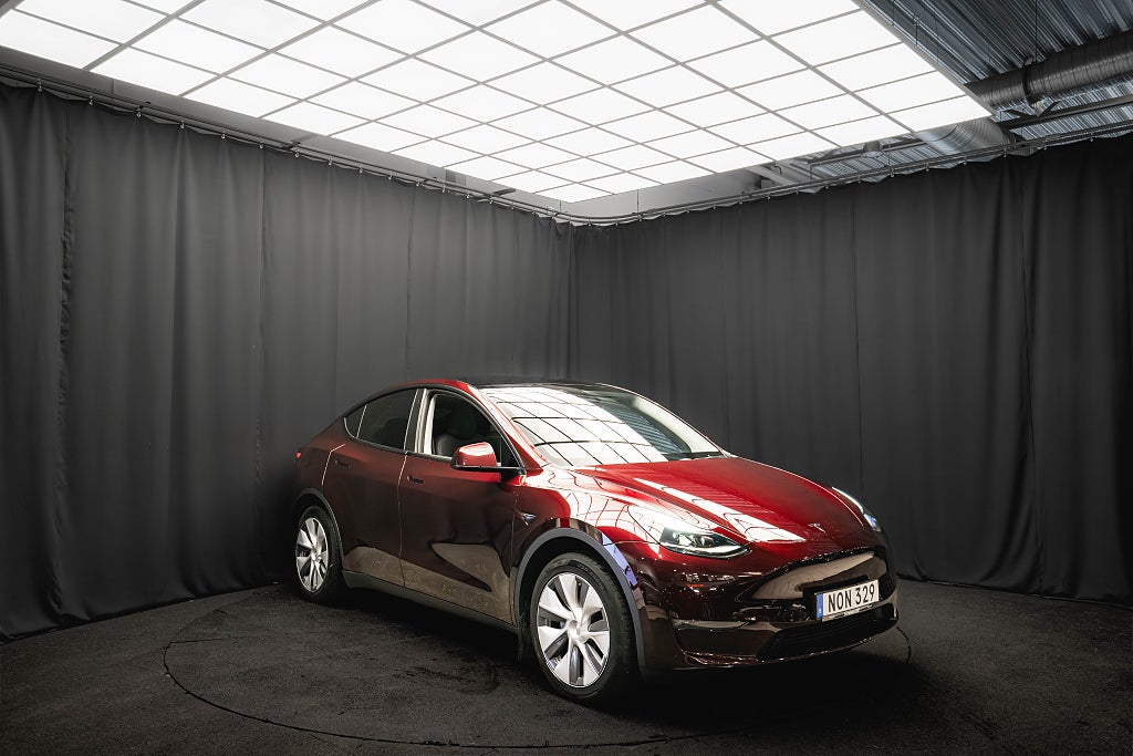 Tesla Model Y Long Range AWD CHERRY-PÄRLEFFEKT DRAG PANO 1-ÄGARE MOMS