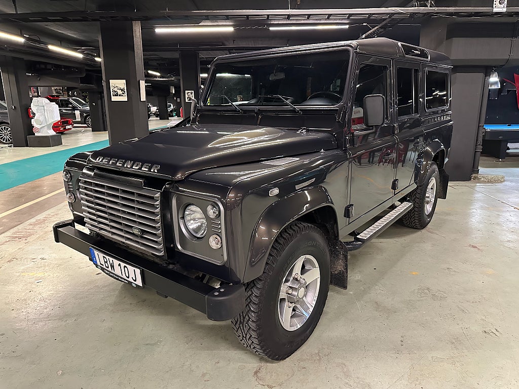 Land Rover Defender 110 Kombi 2.2 TD4 122 hk, AC, 7 sits, Sv såld