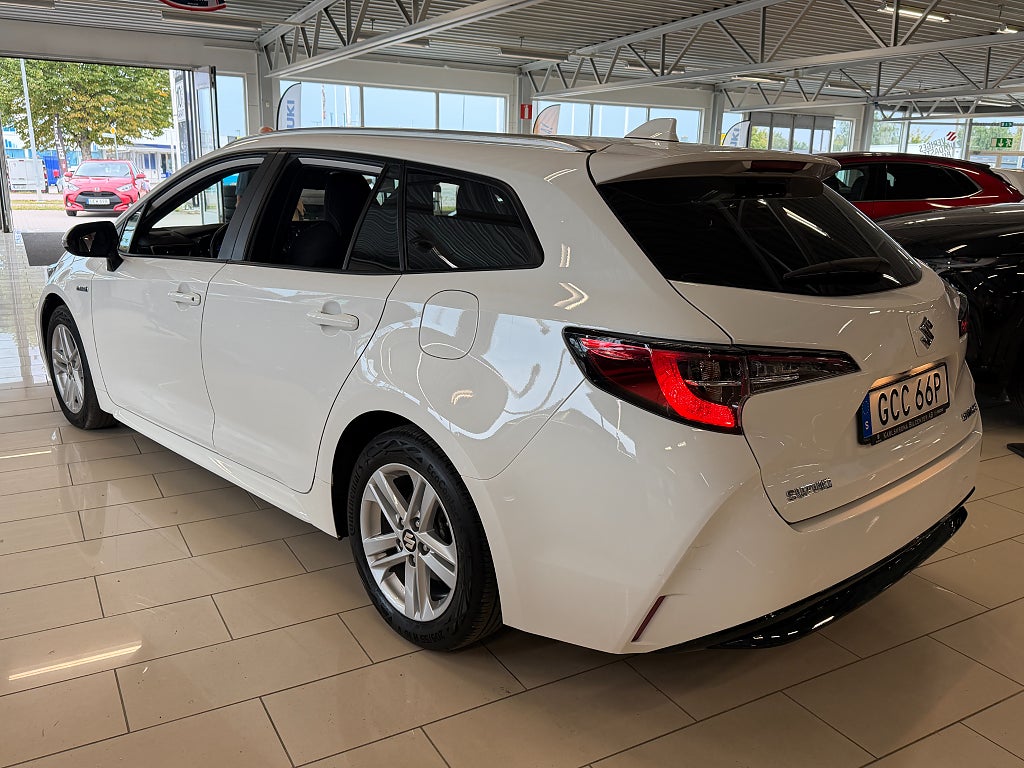 Suzuki Swace Hybrid 1.8 VVT-i E-CVT 122 hk Endast 3737 mil