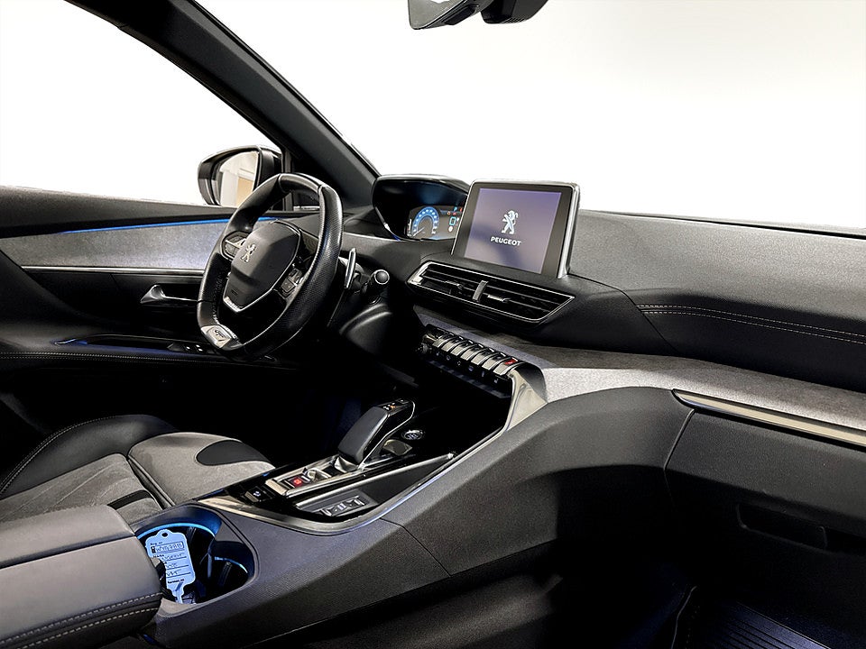 Bild på Peugeot 3008 GT PHEV 300hk Aut AWD 360° PANO ELSTOL MED MINNE 