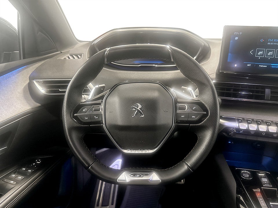 Bild på Peugeot 5008 GT 1.2 PT 130hk Aut 7-SITS B-KAMERA CARPLAY