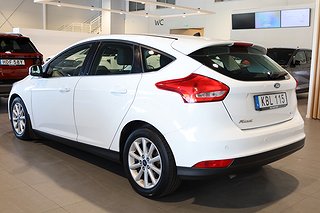 Halvkombi Ford Focus 3 av 20