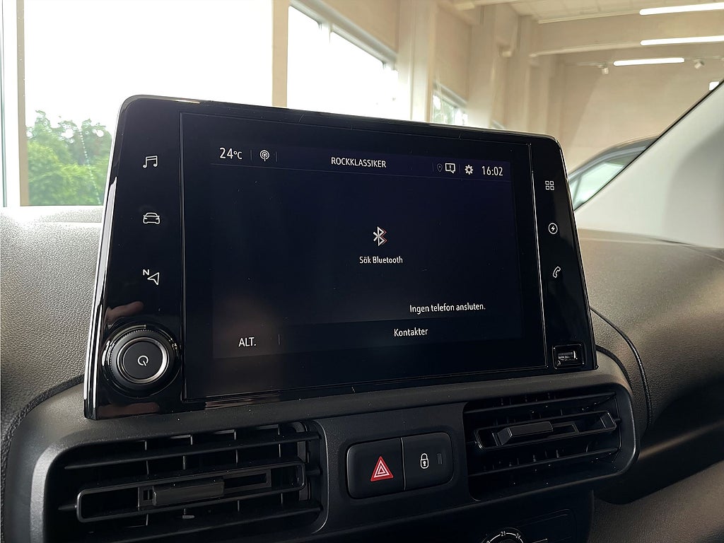 Bild på Opel COMBO-E Premium 136hk Aut L1 - OMGÅENDE LEVERANS!