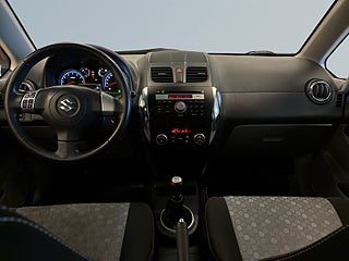Suzuki SX4 1.6 DOHC 16V VVT 4×4 SoV-Däck/P-Sens/MoK-Värmare – bild 8