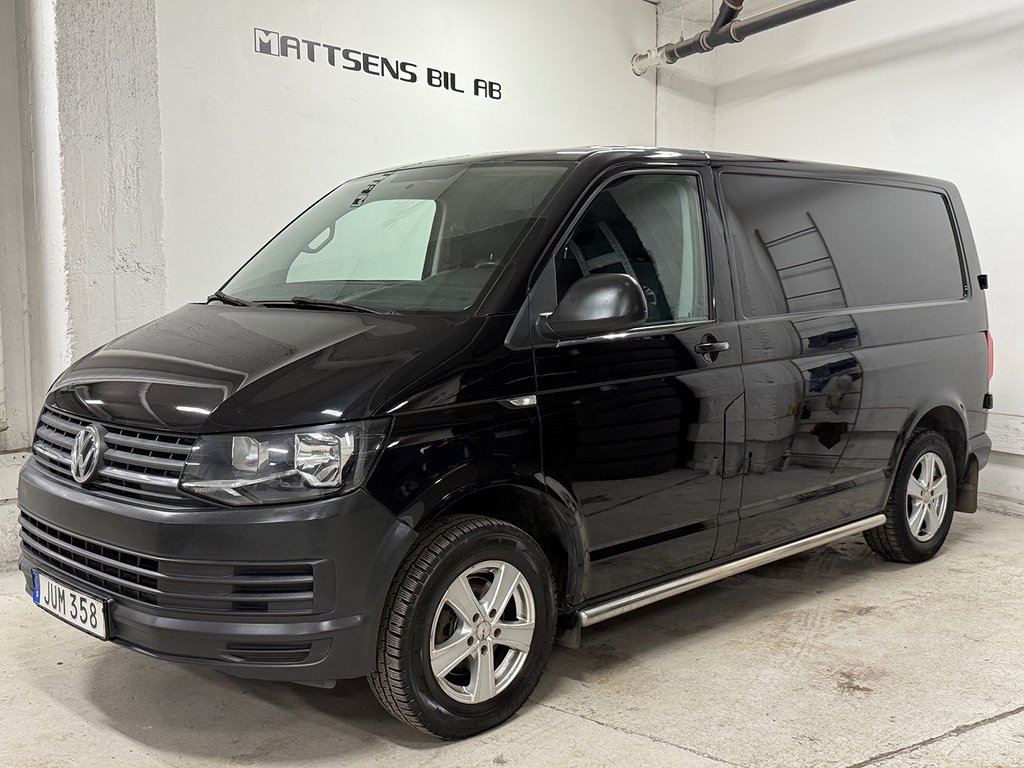 Volkswagen Transporter T30 2.0 TDI Skåp / Drag / Värmare