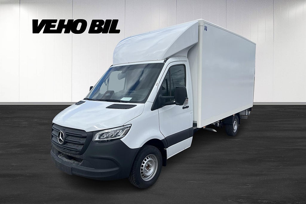 Mercedes-Benz Sprinter 317 Volymskåp med bakgavellyft