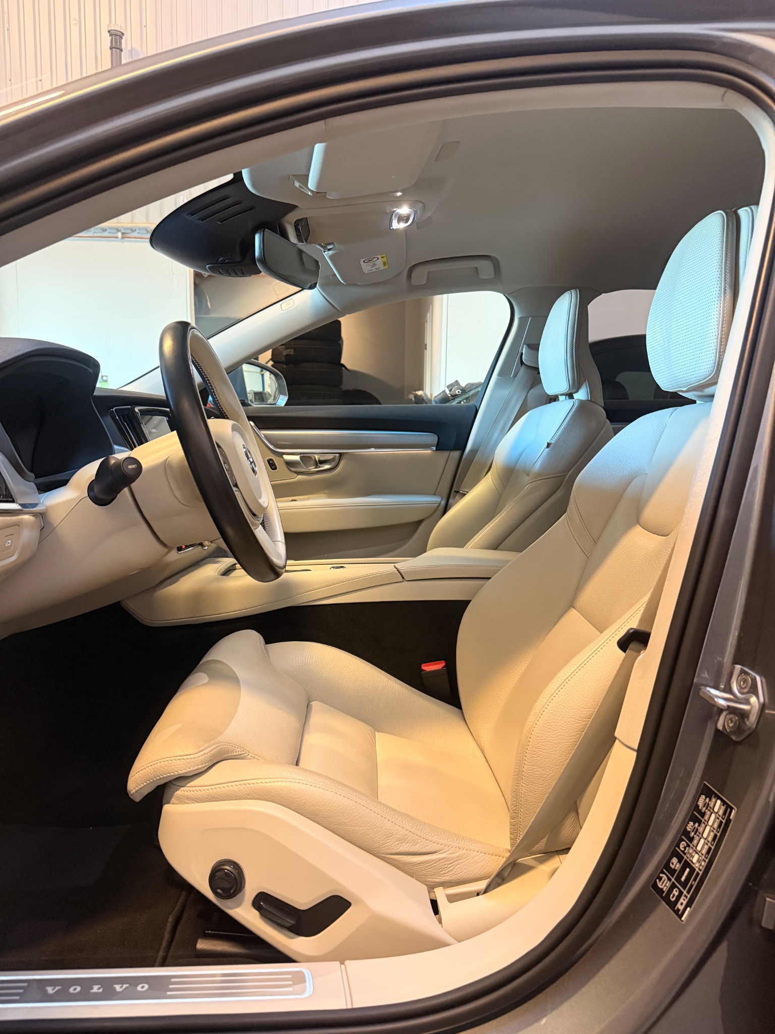 Volvo V90 2020, photo 7/43