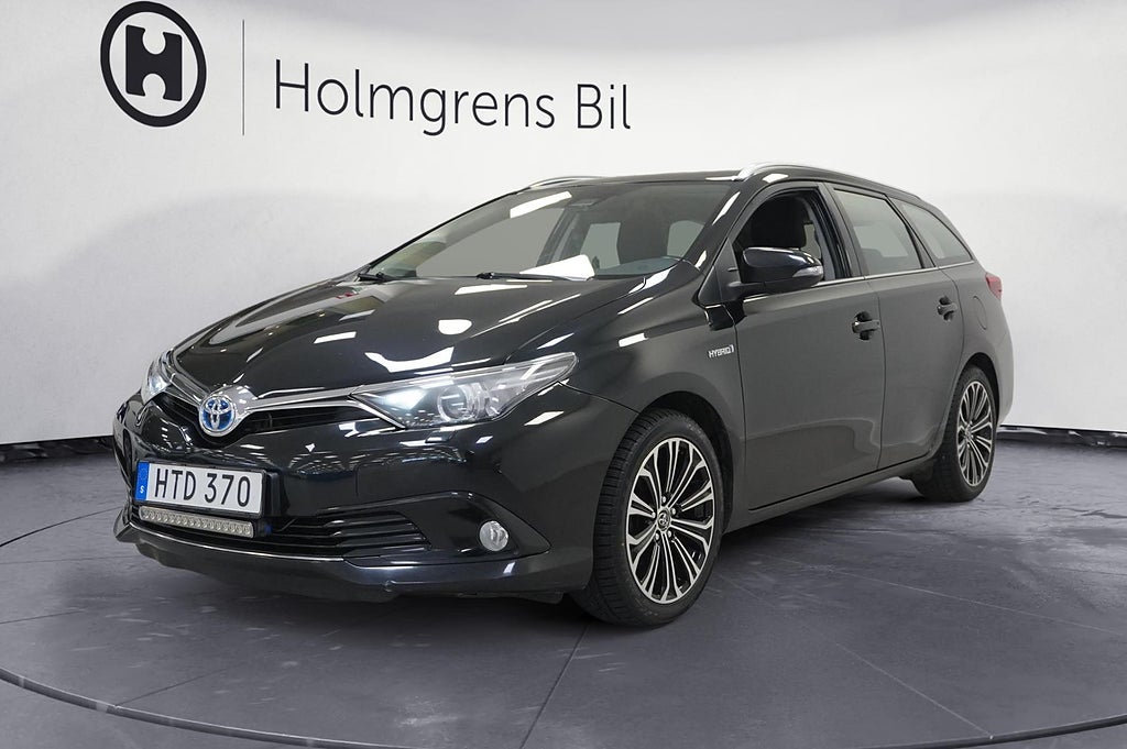 Toyota Auris Touring Sports Hybrid Active B-Kam Navi 136hk | Ränta 3,95%