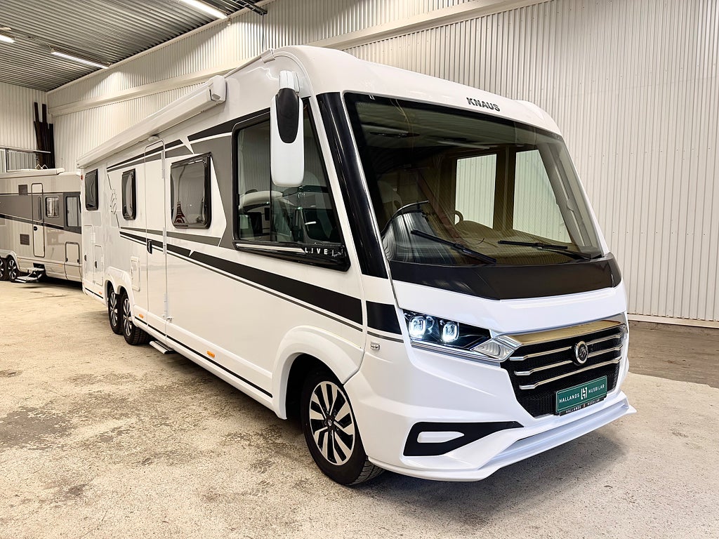 Knaus Live I 900 LEG 1 Ägare Långbädd ALDE Solpanel Automat Last: 1246